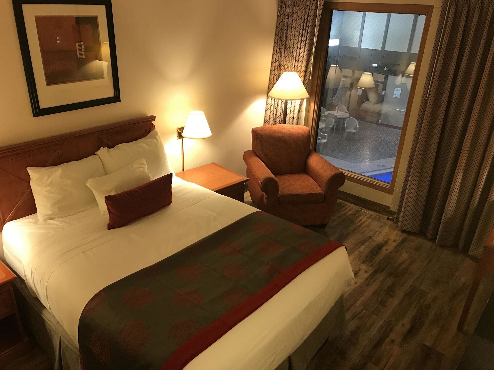 รามาดา บาย วินด์แฮม แอลเบิร์ต ลี Hotel อัลเบิร์ต ลีย์ ภายนอก รูปภาพ