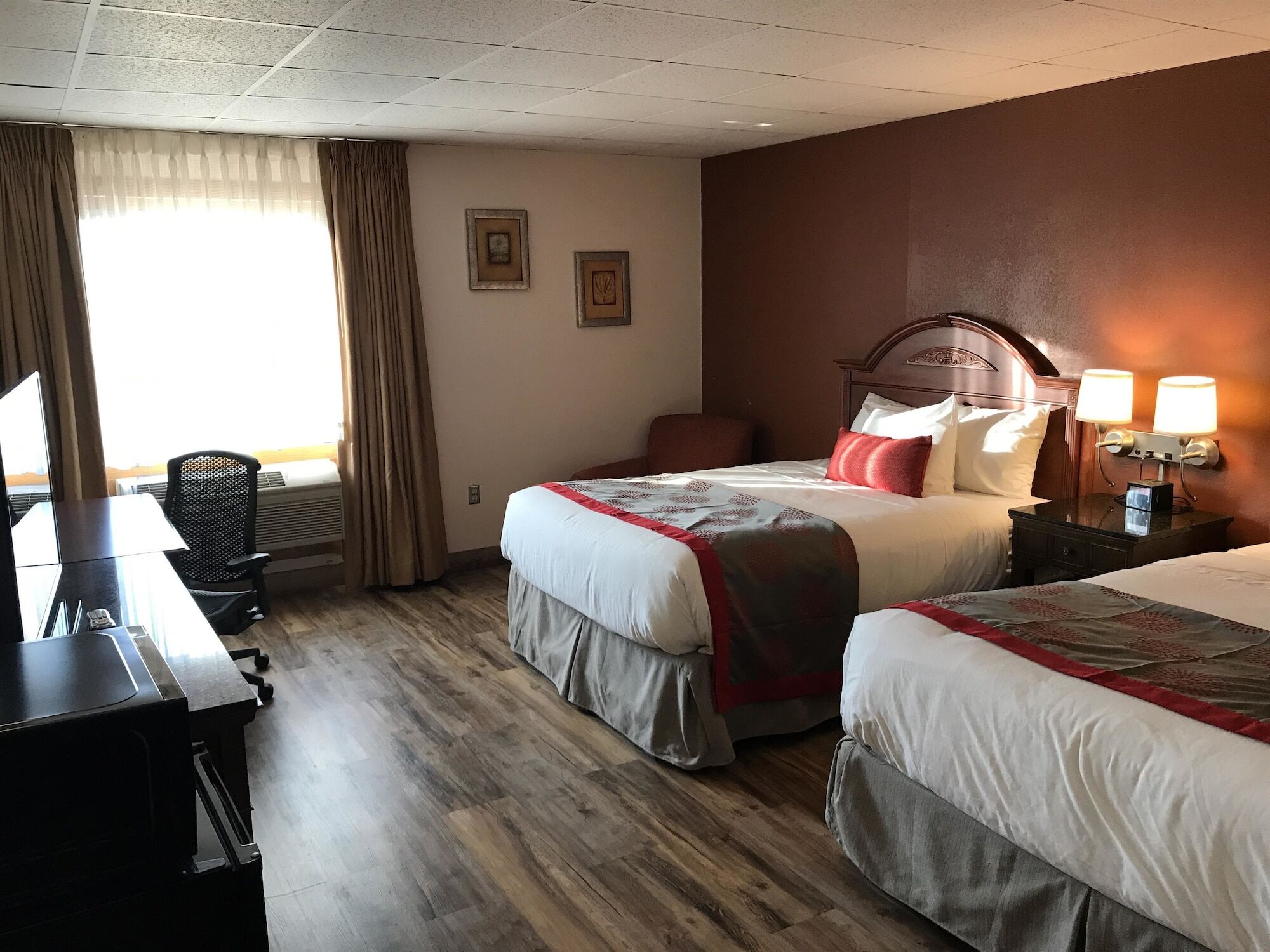 รามาดา บาย วินด์แฮม แอลเบิร์ต ลี Hotel อัลเบิร์ต ลีย์ ภายนอก รูปภาพ