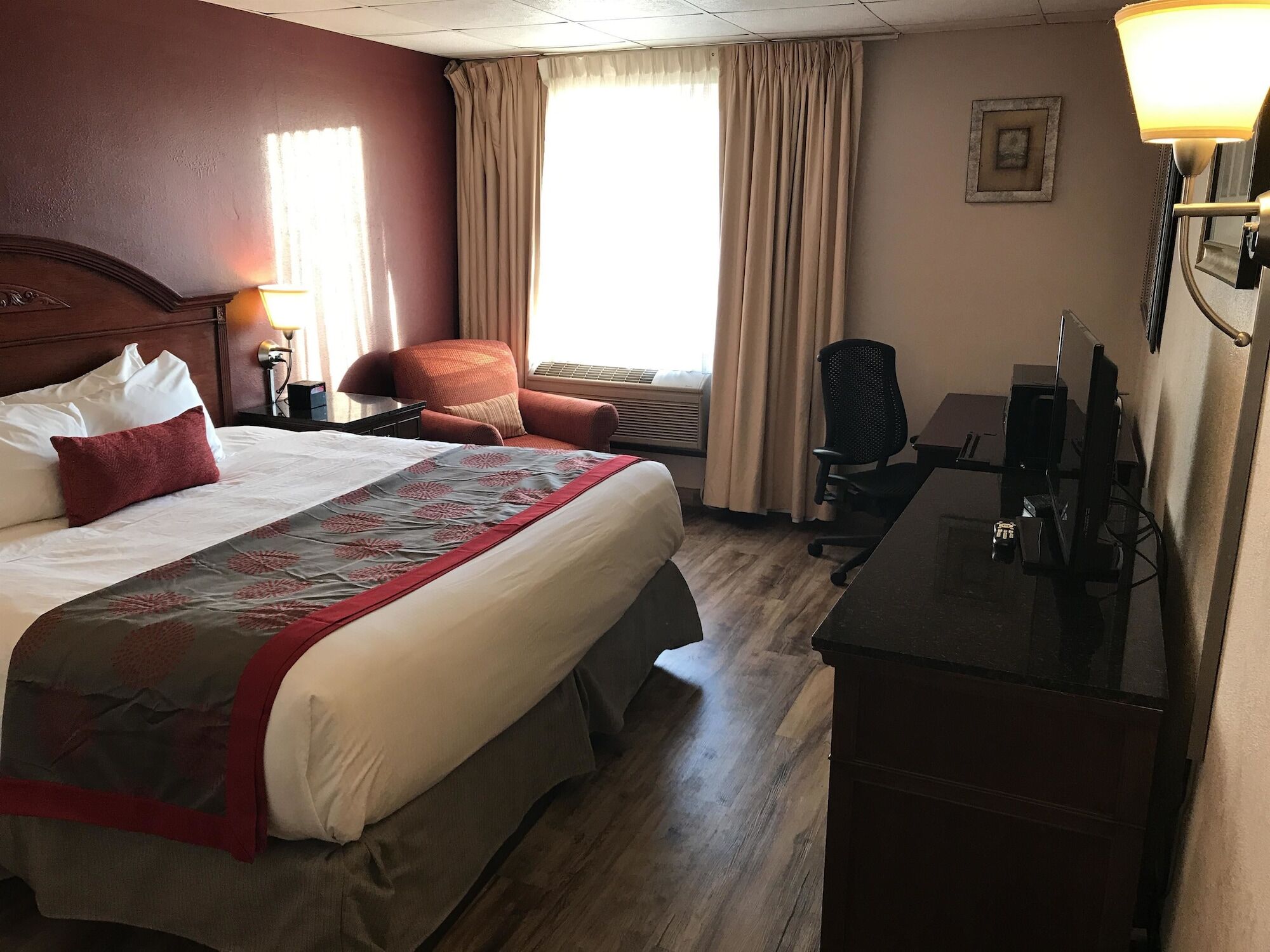 รามาดา บาย วินด์แฮม แอลเบิร์ต ลี Hotel อัลเบิร์ต ลีย์ ภายนอก รูปภาพ
